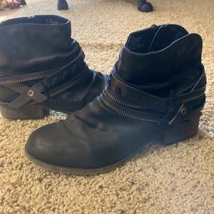 Maurice’s black booties